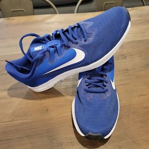 Nike running shoes Downshifter brand new size 12 blue men's